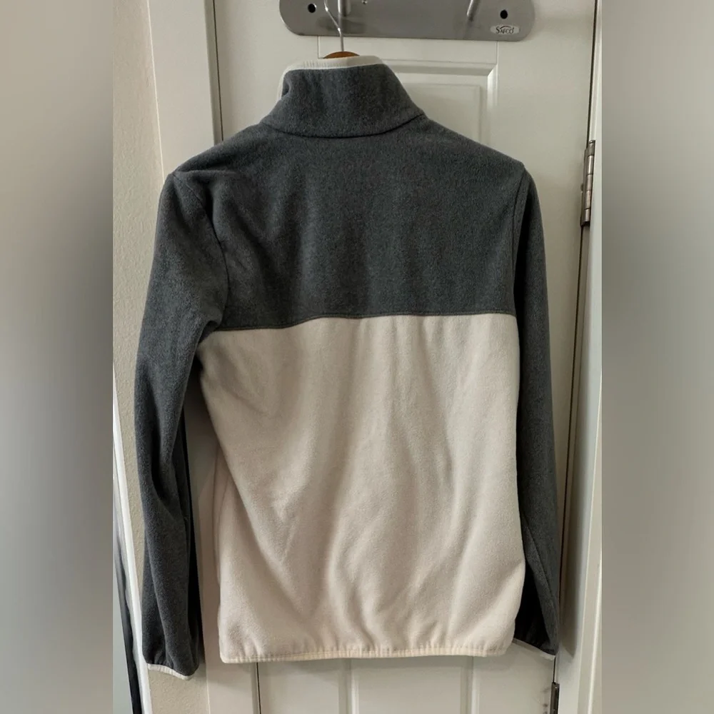 NWOT Columbia Gray and Cream Fleece Jacket - Picture 2 of 3